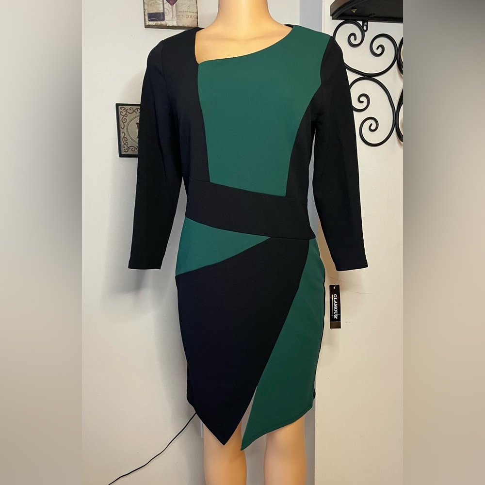 NWT Glamour black and green abstract print dress long sleeve zip closure size 8
